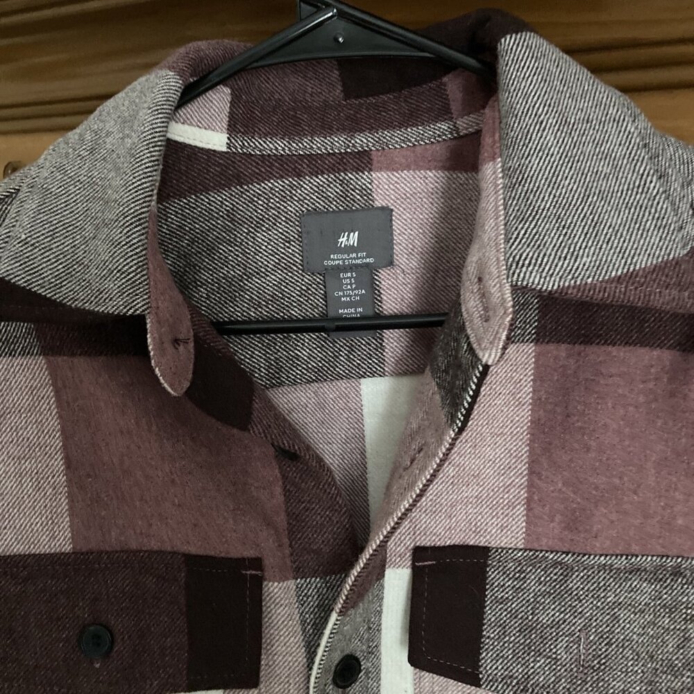 H & M Heavy Burgundy Checked Flannel Shirt Size Small Regular Fit - Picture 2 of 6